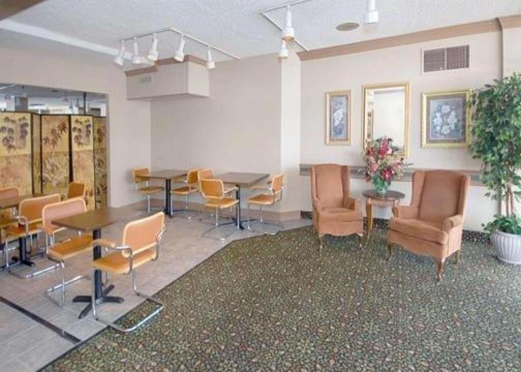 Econo Lodge Corinth Eksteriør billede