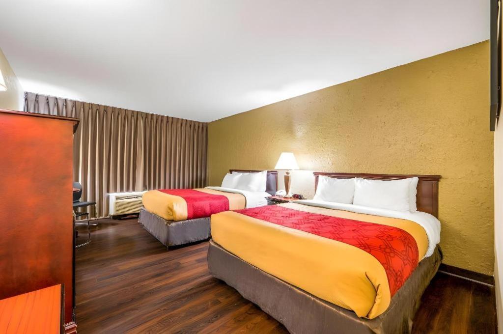 Econo Lodge Corinth Eksteriør billede