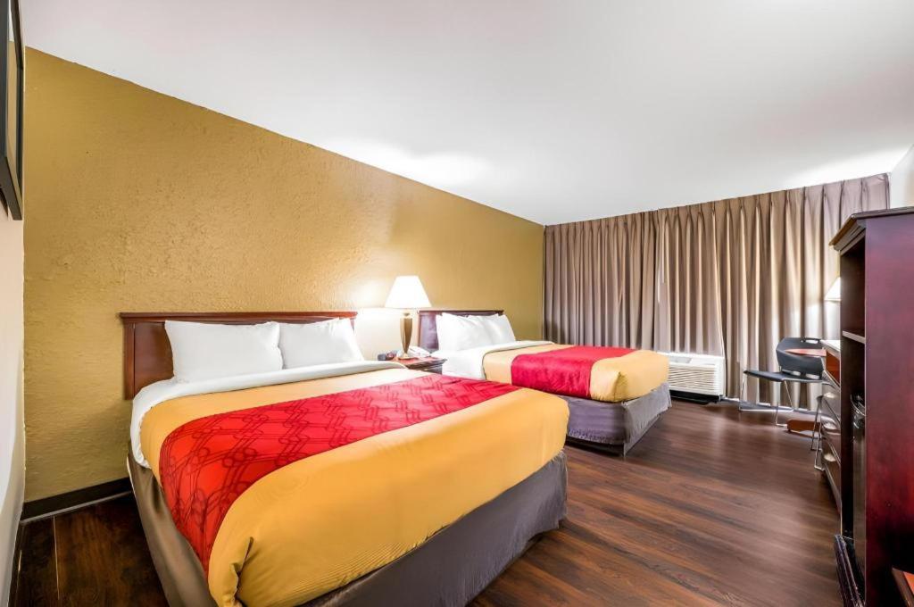 Econo Lodge Corinth Eksteriør billede